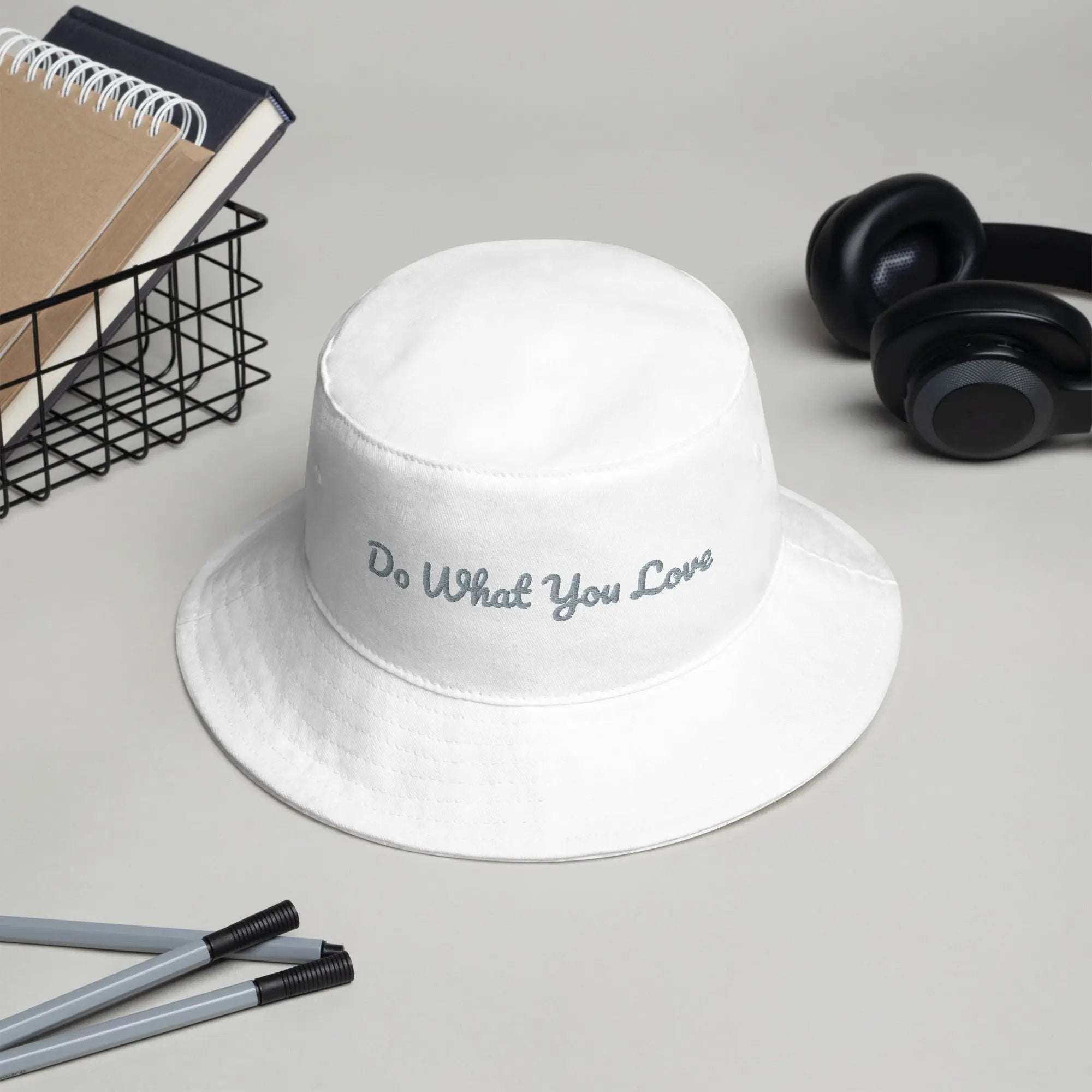 Discover the Versatility of the Bucket Hat - L2N2