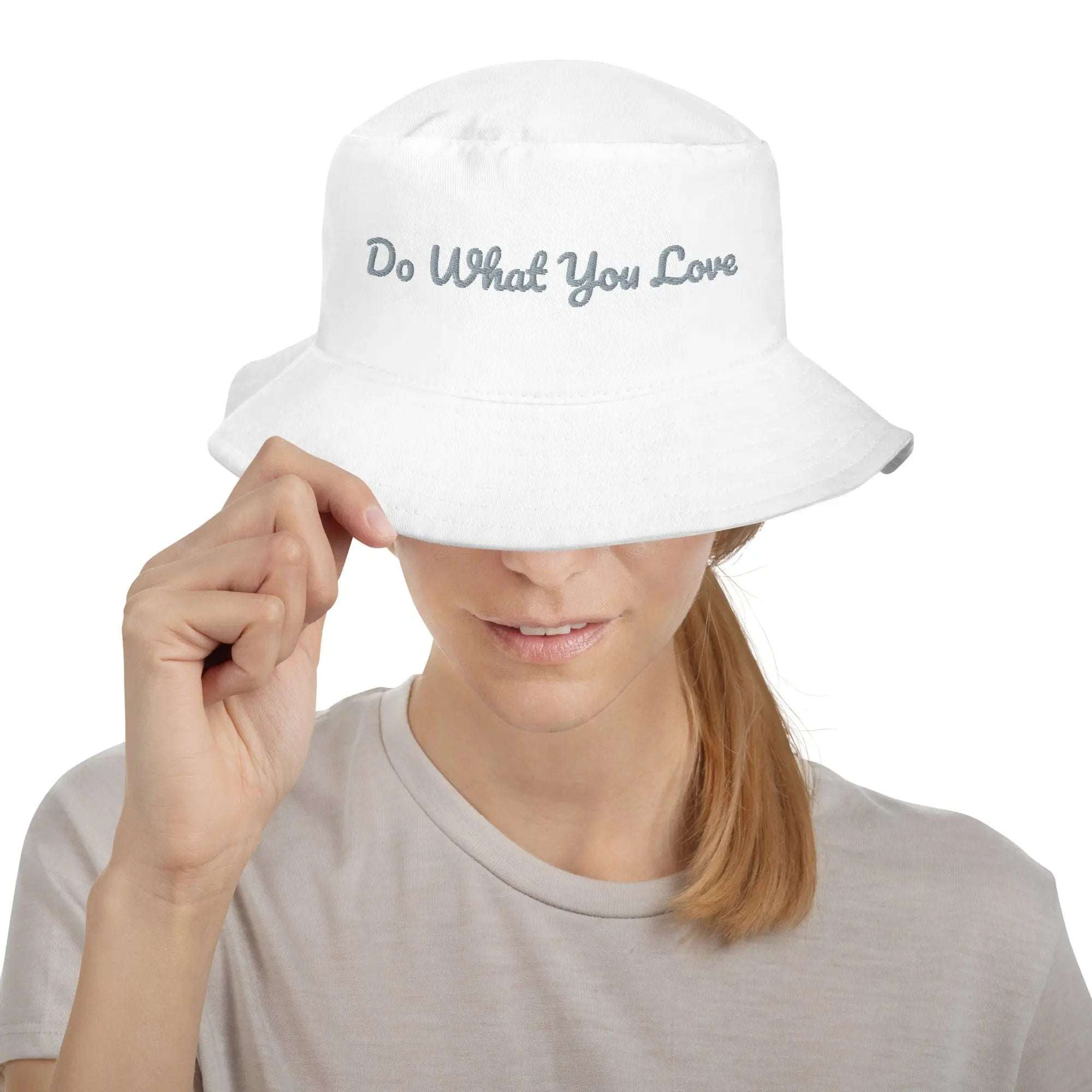 Discover the Versatility of the Bucket Hat - L2N2