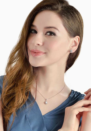 925 Sterling Silver Flower CZ Pendant Necklace