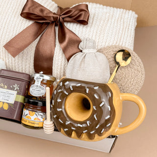 Warm Hug Donut Gift Box – Cozy Gift Box With Blanket, Mug & Tea Set