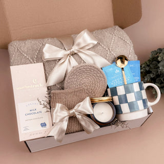 Self Care Gift Baskets for Her – Plush Blanket & Candle Set