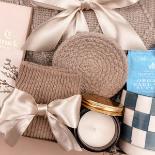 Self Care Gift Baskets for Her – Plush Blanket & Candle Set