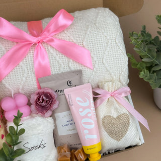 Luxury Self-Care Gift Box – Plush Throw Blanket, Rose Hand Cream & Scented Candle Gift