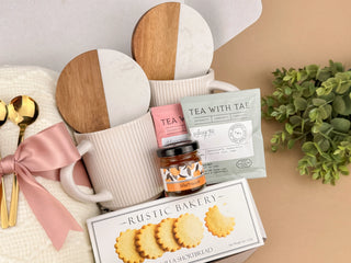 Luxury Couples Gift Set – Cozy Blanket for Two | Elegant Tea & Shortbread Box