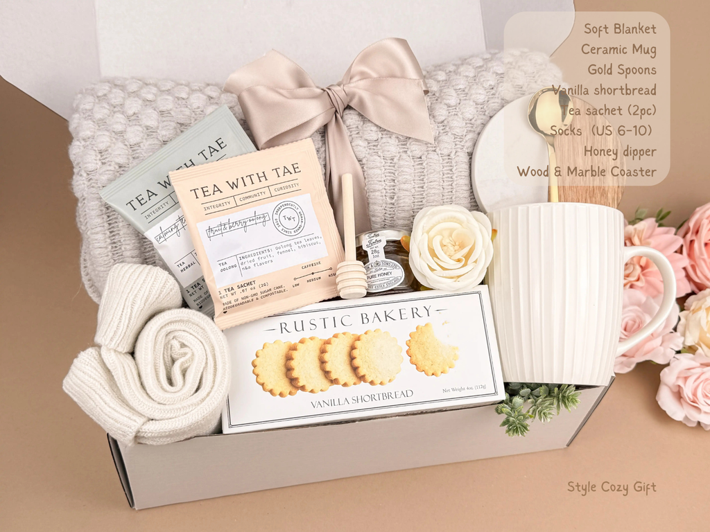Curated Gift Boxes – Luxury Tea, Blanket & Shortbread Set