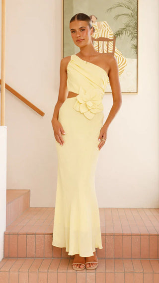Women's Slim Tube Top Dress-Tube Top Dresses Casual worn by model in yellow, featuring one shoulder and floral detail.