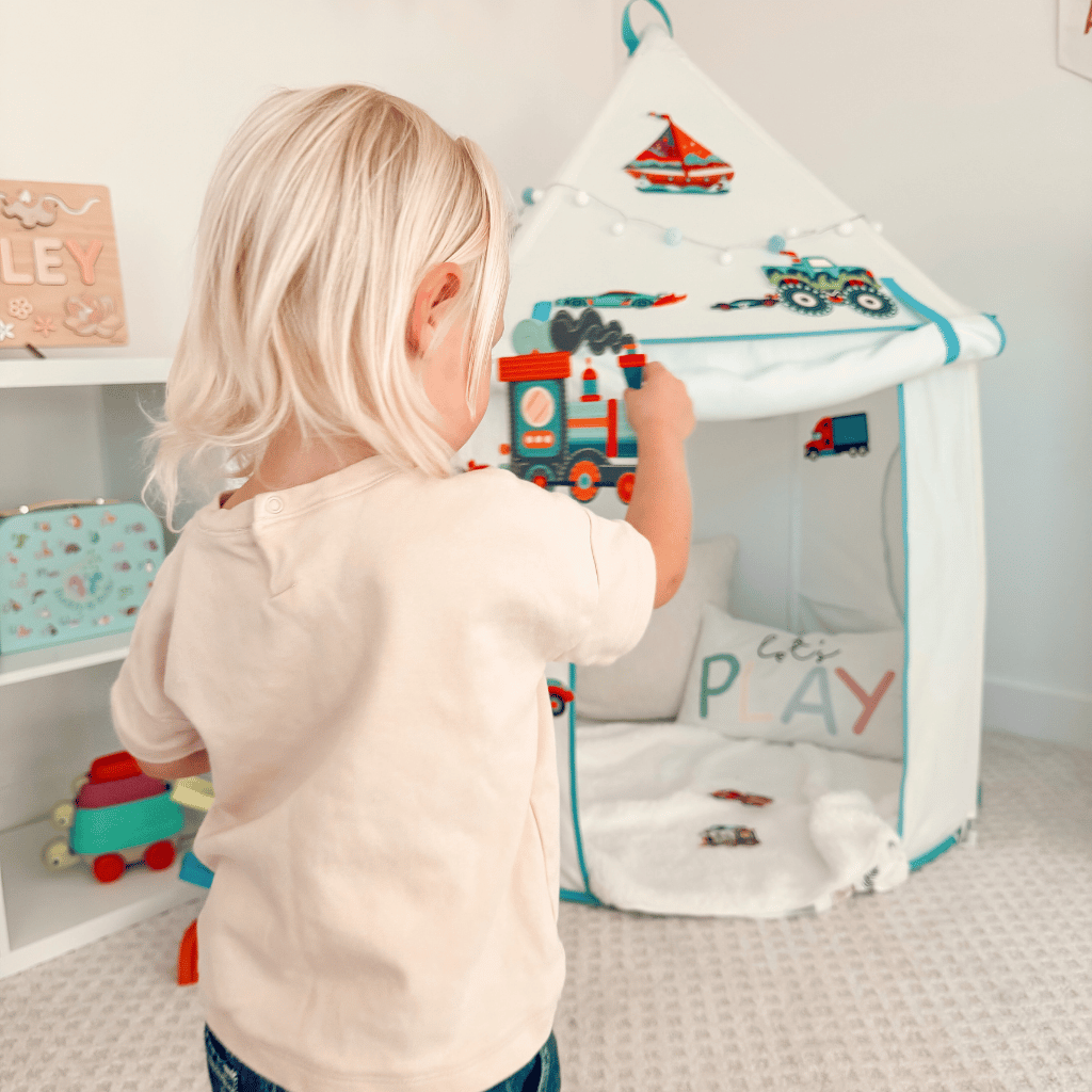 Wheels & Wings Theme Stickeez