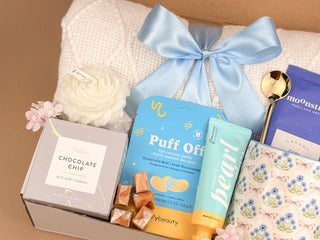 Spa Gift Baskets – Blanket, Hand Cream & Candle for Her